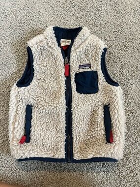 Patagonia Kids Cream Sherpa Vest with Navy Accents